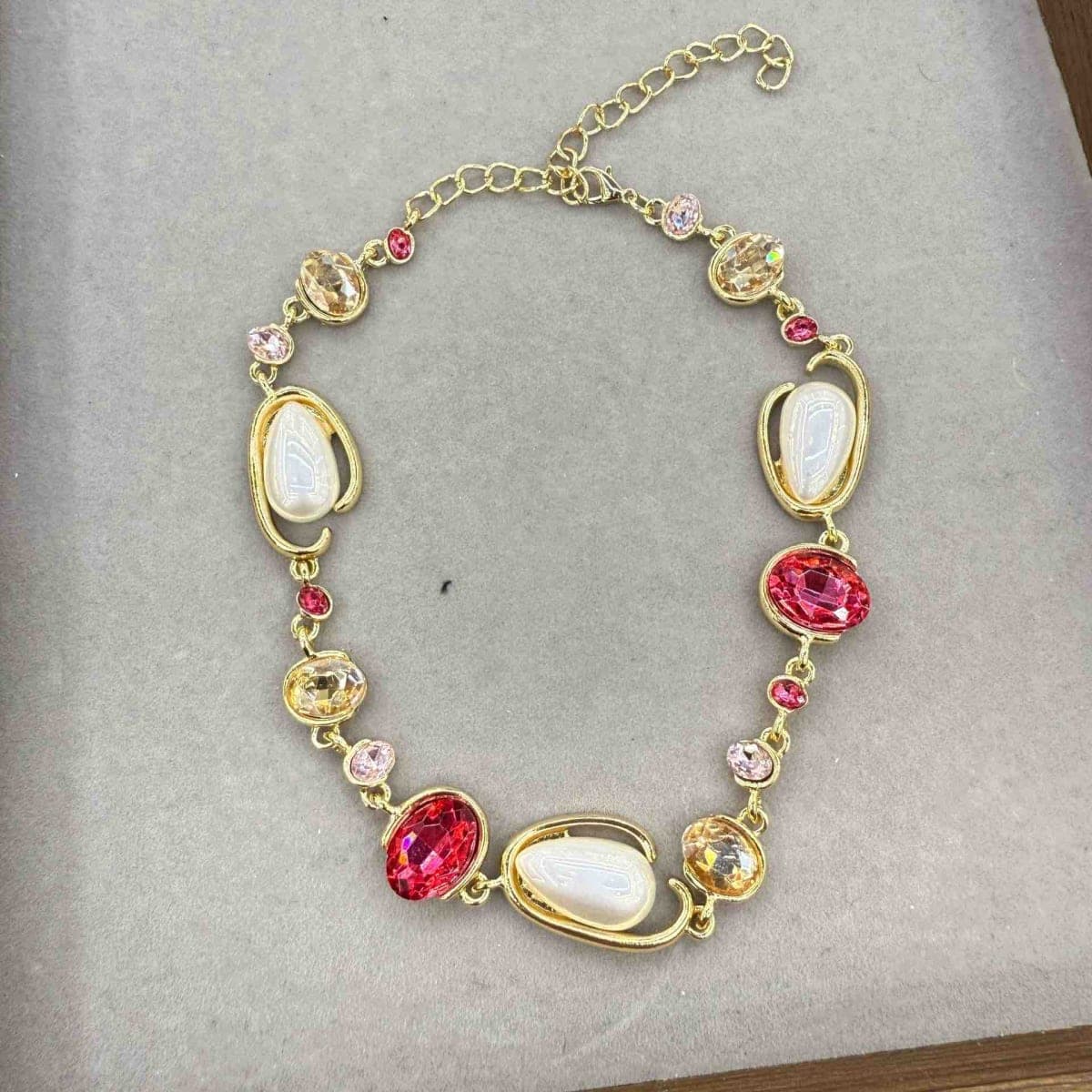 Vume necklace